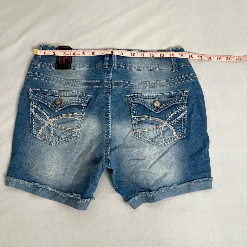 NOBO No Boundaries Blue Jean Shorts Distressed Size 13 Embroidered Pockets - Picture 6 of 7